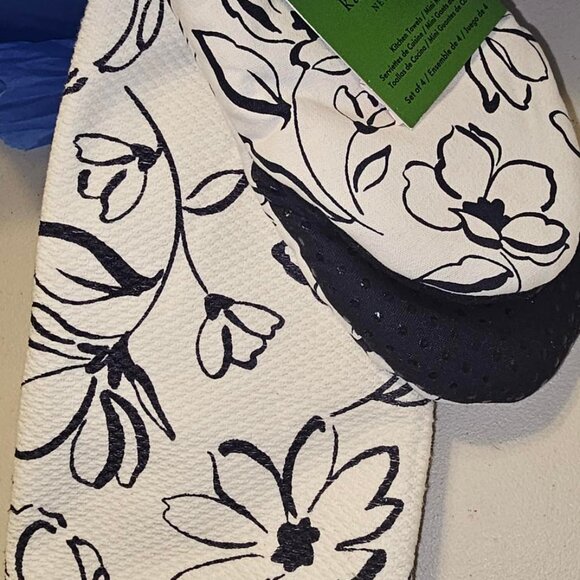 Kate Spade Kitchen linen set - Picture 4 of 4